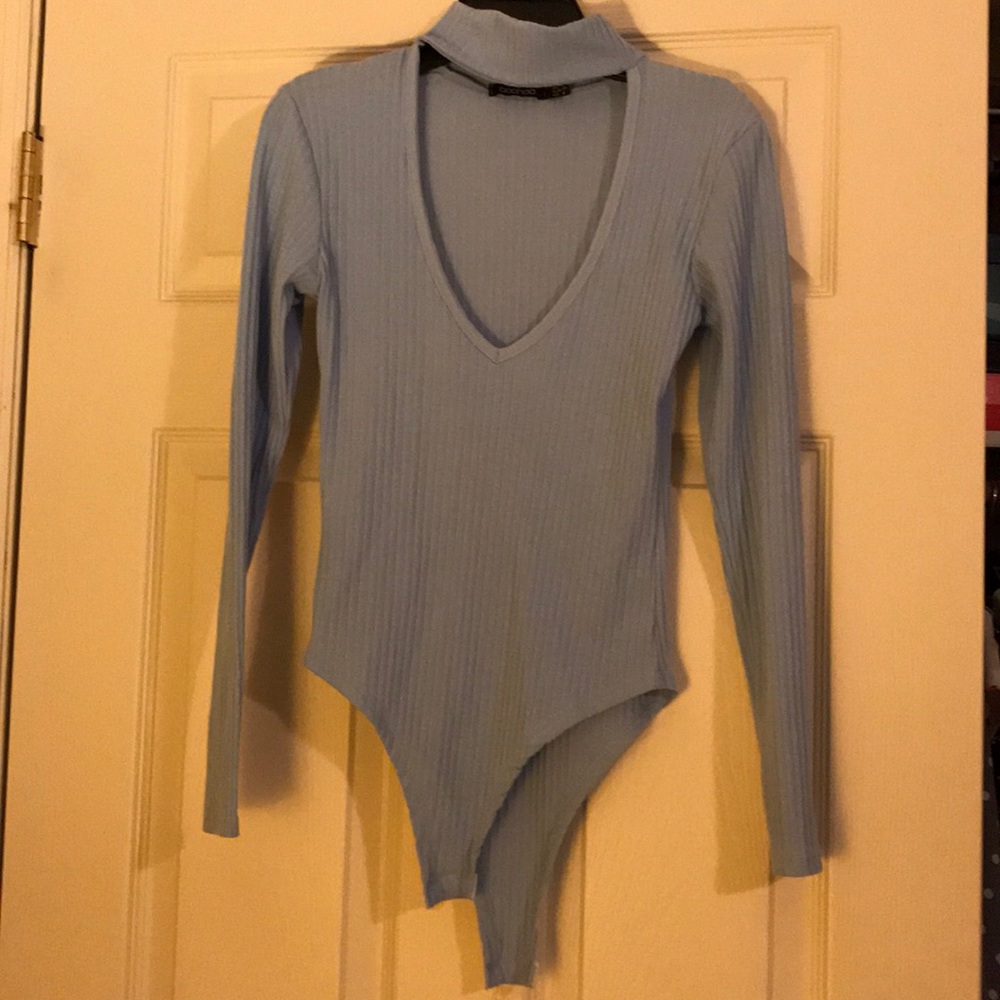 Light blue body suit v neck with choker